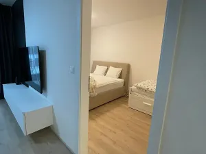 Pronájem bytu 2+kk, Praha - Hloubětín, Poděbradská, 57 m2