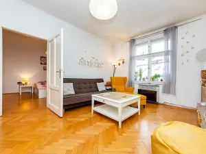 Pronájem bytu 2+1, Praha - Kobylisy, U třešňovky, 68 m2