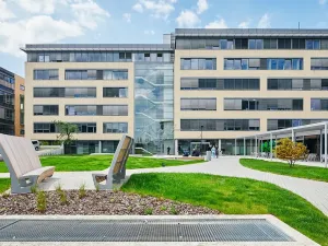 Pronájem kanceláře, Praha - Jinonice, Radlická, 1500 m2