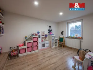 Prodej rodinného domu, Zvěstov, 217 m2