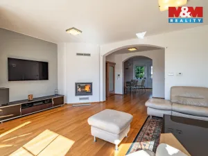 Prodej rodinného domu, Veltrusy, U Stadionu, 180 m2