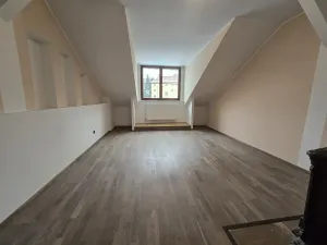 Prodej bytu 3+1, Jihlava, Gorkého, 82 m2