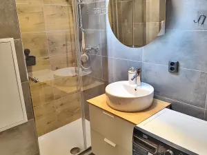 Pronájem bytu 1+1, Jablonec nad Nisou, Lužická, 36 m2