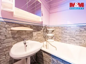 Prodej bytu 3+1, Aš, Palackého, 67 m2