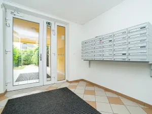 Pronájem bytu 2+kk, Praha - Řeporyje, Wiesenthalova, 59 m2