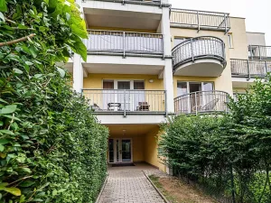 Pronájem bytu 2+kk, Praha - Řeporyje, Wiesenthalova, 59 m2