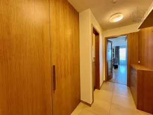 Pronájem bytu 2+kk, Praha - Břevnov, Nad Závěrkou, 66 m2