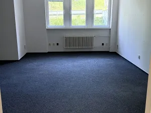 Pronájem kanceláře, Praha - Žižkov, U zásobní zahrady, 476 m2