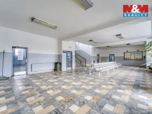 Pronájem obchodního prostoru, Klatovy - Klatovy III, Nádražní, 38 m2