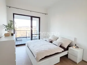 Pronájem bytu 2+kk, Praha - Holešovice, Sanderova, 58 m2