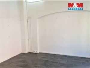 Pronájem obchodního prostoru, Kladno, Váňova, 35 m2