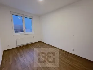 Pronájem bytu 3+kk, Klecany, V Honech, 63 m2