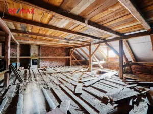 Prodej rodinného domu, Úterý, 677 m2