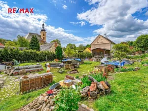 Prodej rodinného domu, Úterý, 677 m2