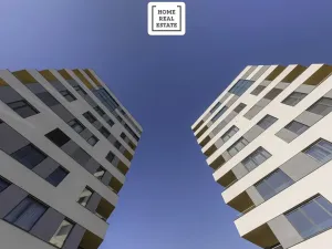 Pronájem garážového stání, Praha - Karlín, Sokolova, 18 m2