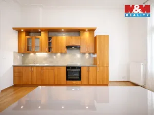 Prodej bytu 3+kk, Karlovy Vary, Krále Jiřího, 74 m2