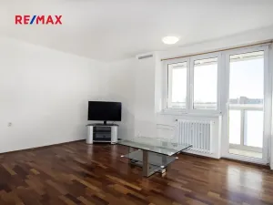 Pronájem bytu 3+1, Praha - Břevnov, Na Petřinách, 63 m2