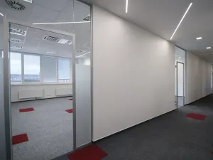 Pronájem kanceláře, Praha - Libeň, Lihovarská, 714 m2