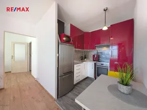 Pronájem bytu 1+kk, Praha - Černý Most, Doležalova, 33 m2