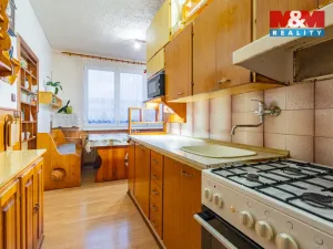 Prodej bytu 3+1, Český Krumlov - Plešivec, Sídliště Plešivec, 74 m2