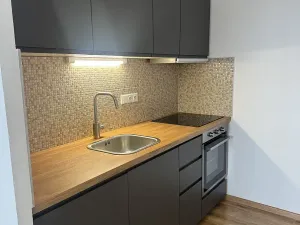 Prodej bytu 2+kk, Praha - Řepy, Španielova, 37 m2