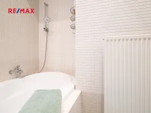 Prodej bytu 2+kk, Praha - Holešovice, Tovární, 77 m2