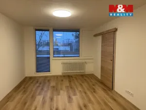 Pronájem bytu 2+kk, Praha, Brdlíkova, 42 m2