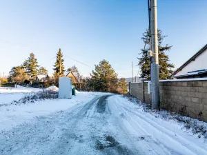 Prodej pozemku, Hlásná Třebaň, K Zámku, 1813 m2