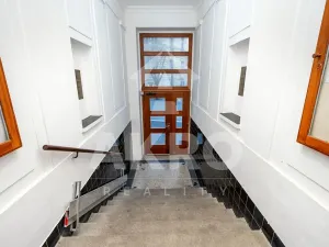 Prodej bytu 2+kk, Praha - Vinohrady, Velehradská, 47 m2