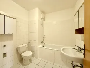 Prodej bytu 2+kk, Praha - Troja, Velká skála, 48 m2