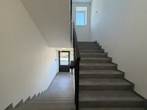 Pronájem bytu 2+kk, Milovice, Slepá, 32 m2