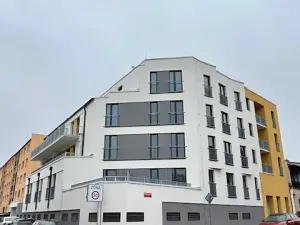 Pronájem bytu 1+kk, České Budějovice, Dobrovodská, 33 m2