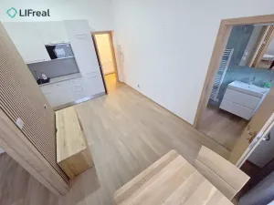 Pronájem bytu 2+kk, Liberec, Matoušova, 37 m2