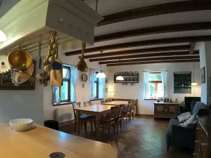 Prodej chalupy, Pecka, 300 m2