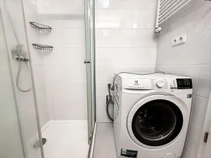 Pronájem bytu 1+kk, Praha - Libeň, Novovysočanská, 28 m2