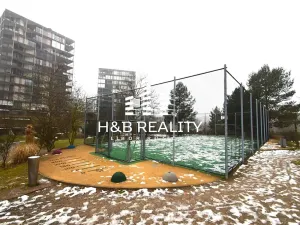 Pronájem bytu 1+kk, Praha - Žižkov, Ke kapslovně, 53 m2