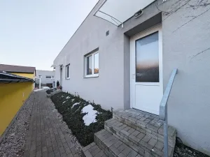 Pronájem bytu 2+kk, Bělá pod Bezdězem, Mladoboleslavská, 44 m2