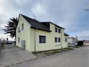 Prodej bytu 3+kk, Hrádek, 112 m2