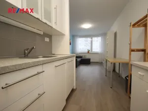 Pronájem bytu 2+kk, Praha - Hlubočepy, Werichova, 45 m2