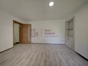 Pronájem bytu 3+kk, Jindřichův Hradec, sídliště Vajgar, 44 m2