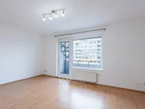 Pronájem bytu 1+kk, Praha - Horní Měcholupy, Hornoměcholupská, 32 m2