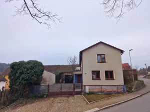 Prodej rodinného domu, Svojšín, 230 m2