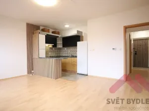 Pronájem bytu 1+kk, Jesenice, Mezi Domy, 36 m2