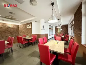 Prodej restaurace, Praha - Lhotka, Novodvorská, 412 m2