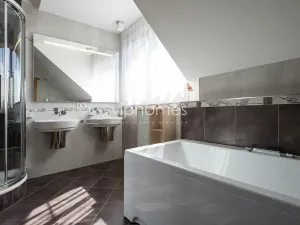 Pronájem vily, Praha - Nebušice, 335 m2