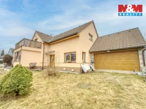 Prodej rodinného domu, Dolany, 157 m2