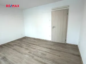 Pronájem bytu 2+kk, Kladno, Čermákova, 39 m2