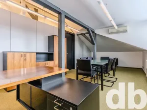 Pronájem kanceláře, Cheb, 26. dubna, 260 m2