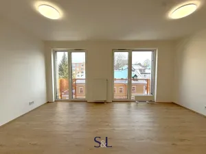 Pronájem bytu 1+kk, Liberec, Na Perštýně, 35 m2