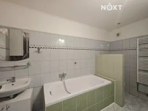 Pronájem bytu 2+kk, Karviná, Pivovarská, 60 m2